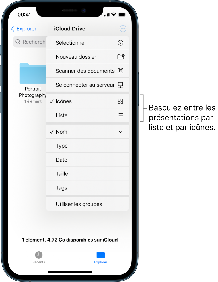 Un emplacement iCloud Drive pour les fichiers de Photographie. Les éléments sont triés par nom et se composent d’un dossier nommé « Rénovation maison de campagne » et de six documents : Halte dans le désert, Karen en bleu, Bord du lac, Ombres de feuilles, Mark à l’envers et Susan en vert. Un bouton pour basculer entre les présentations par liste et par icônes s’affiche près du coin supérieur droit.