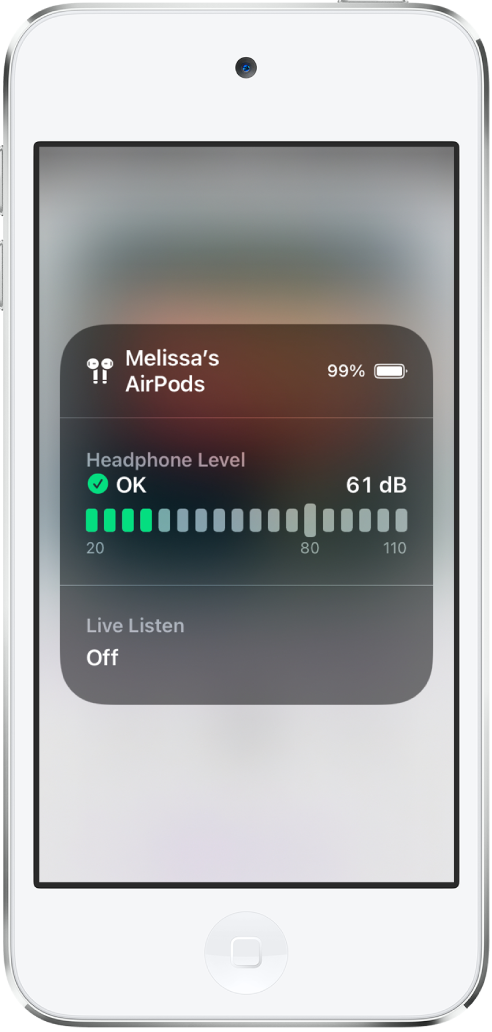 Ett kortöverlägg visas på skärmen. Kortet visar ett diagram över hörlursnivån för ett par AirPods. Diagrammet visar 61 decibel och är märkt OK. Under diagrammet är Av valt för Hör allt.