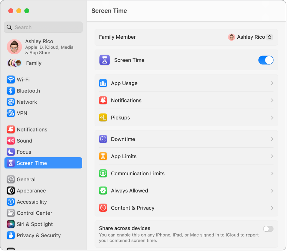  „Screen Time“ nustatymų lange matosi parinktys „App Usage“, „Notifications“ ir „Pickups“, taip pat – parinktys, skirtos valdyti „Screen Time“, pavyzdžiui, suplanuoti prastovų laiką, nustatyti programų bei bendravimo limitus ir kt.