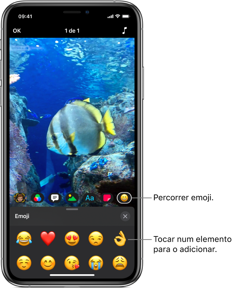 Uma imagem do vídeo no editor, com o botão Emoji selecionado e os emoji por baixo.