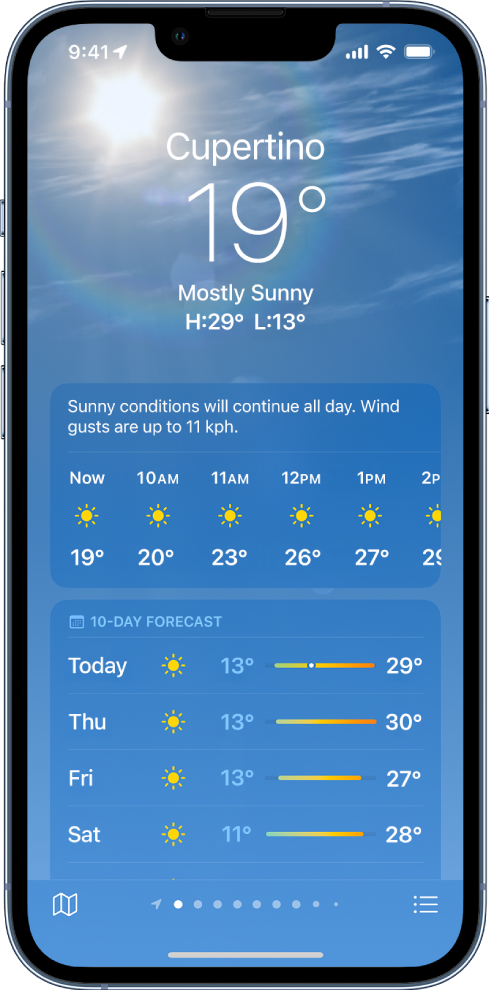 Ekrāns Weather, kurā no augšas līdz apakšai tiek attēlota šāda informācija: atrašanās vieta, pašreizējā temperatūra, dienas augstākā un zemākā temperatūra, prognoze stundām un prognoze 10 dienām. Punktu skaits lejā pa vidu norāda atrašanās vietu skaitu sarakstā. Apakšējā labajā stūrī atrodas poga Location List, un apakšējā kreisajā stūrī ir poga Show Map.