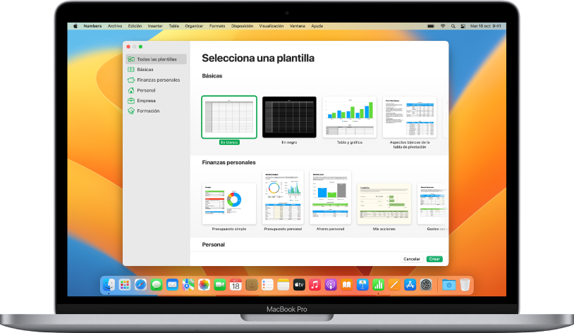 Un MacBook Pro con el selector de plantilla de Numbers abierto en la pantalla. En la izquierda está seleccionada la categoría “Todas las plantillas” y en la derecha aparecen las plantillas prediseñadas en filas por categorías.