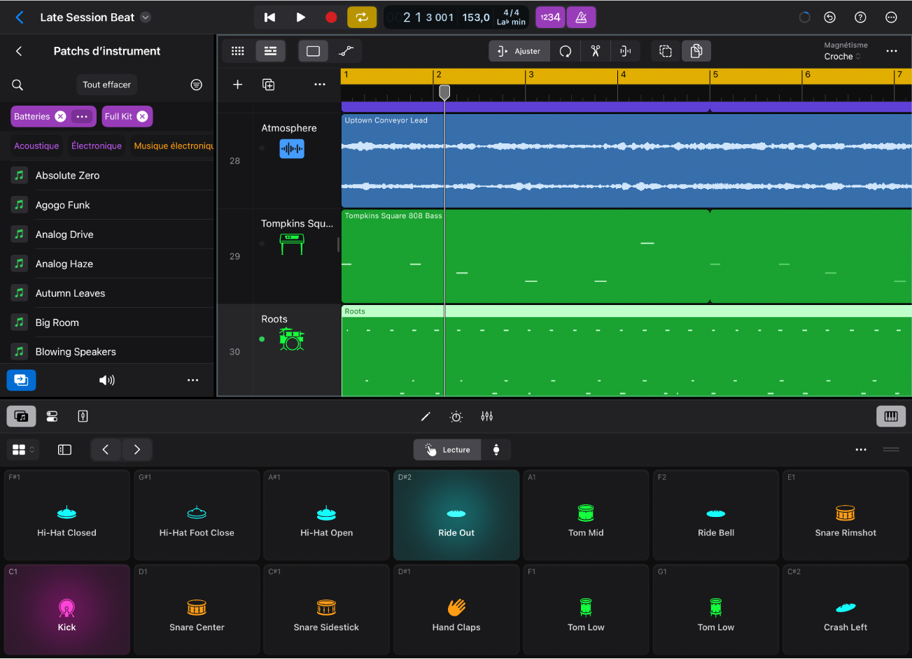 Figure. Logic Pro pour iPad avec la surface de lecture « Pads de batterie » ouverte.