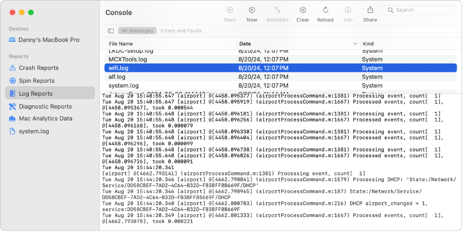 A janela da Consola com o relatório wifi.log selecionado e detalhes por baixo.