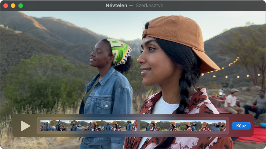 A QuickTime Player ablak alul a megjelenített klipszerkesztővel.