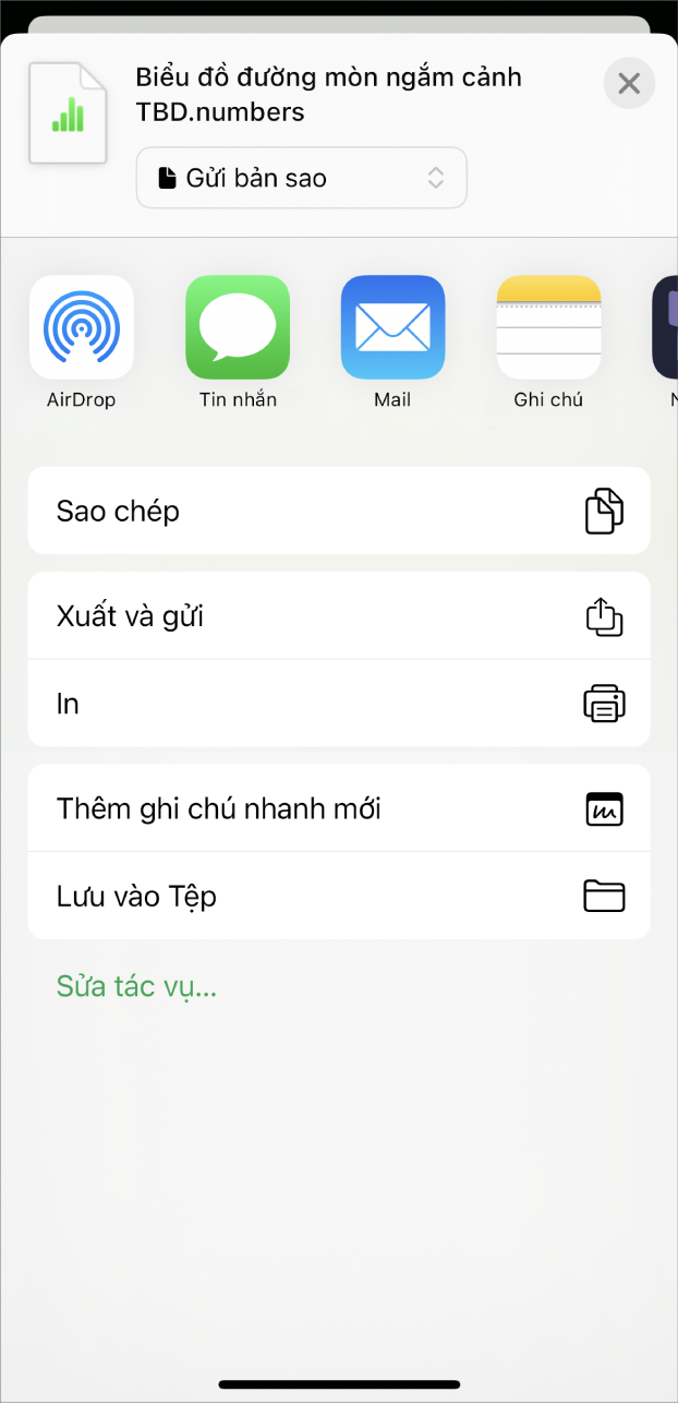 Cửa sổ Numbers hiển thị menu Chia sẻ, với các tùy chọn để gửi bản sao của bảng tính, xuất và gửi bằng một định dạng khác hay in hoặc lưu bảng tính vào ứng dụng Tệp.