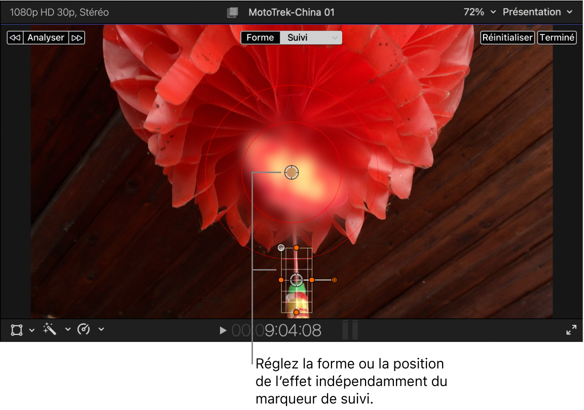 Visualiseur affichant le masque de forme d’effet de flou désépinglé du marqueur de suivi et placé au-dessus de celui-ci