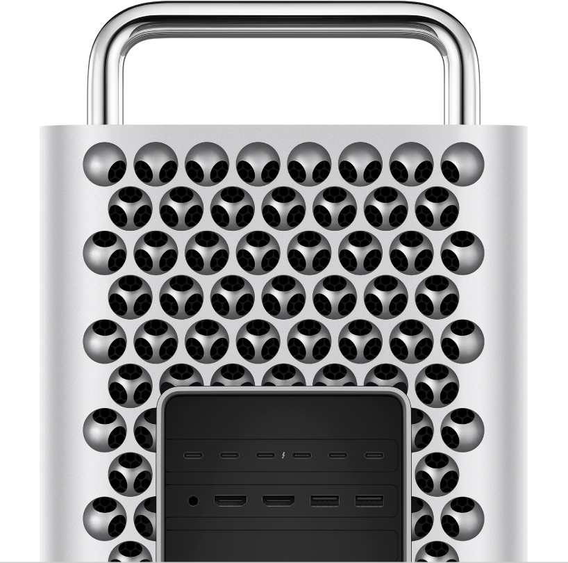 Vergrößerung der Mac Pro-Anschlüsse und -Steckplätze.