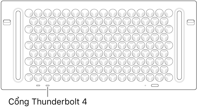 Mặt trên của Mac Pro, đang chỉ ra cổng Thunderbolt 4 đúng cần sử dụng.