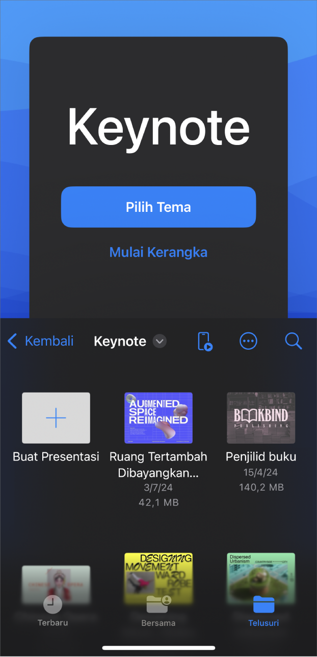 Pengelola dokumen Keynote dengan tombol untuk membuat pertunjukan slide dari tema atau kerangka di bagian atas layar, dan kontrol untuk membuka presentasi tersimpan di bagian bawah.