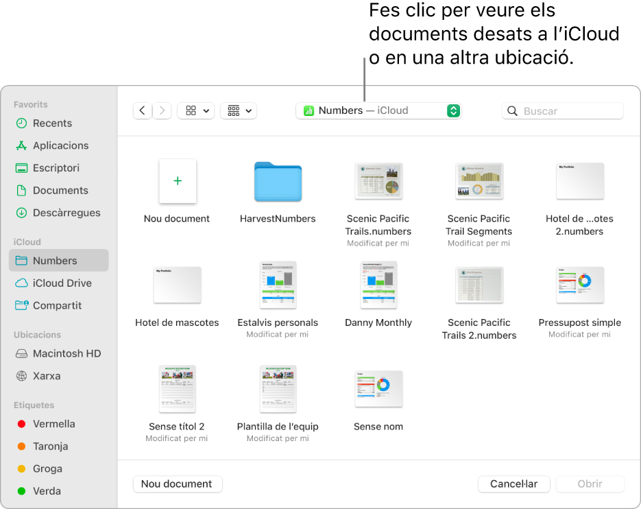 El quadre de diàleg “Obre”, amb la barra lateral oberta a l’esquerra i l’iCloud Drive seleccionat al menú desplegable de la part superior. Les carpetes del Keynote, el Numbers i el Pages apareixen al quadre de diàleg juntament amb el botó “Nou document”.