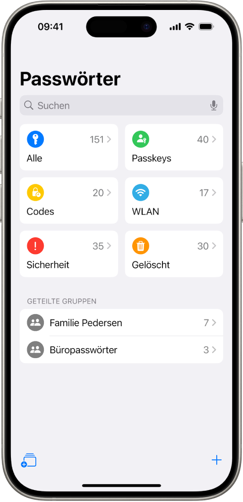 Der Home-Bildschirm für die App „Passwörter“ mit Tasten für „Alle“, „Passkeys“, „Bestätigungscodes“, „WLAN“, „Sicherheit“ und „Gelöscht“ sowie eine Liste mit geteilten Gruppen.