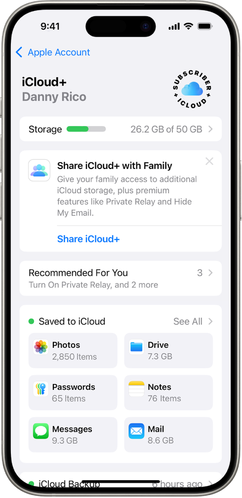 iCloud сақтау орнын өлшегішін және iCloud қызметімен пайдалануға болатын қолданбалар мен мүмкіндіктер тізімін көрсетіп тұрған iCloud реттеулері экраны.