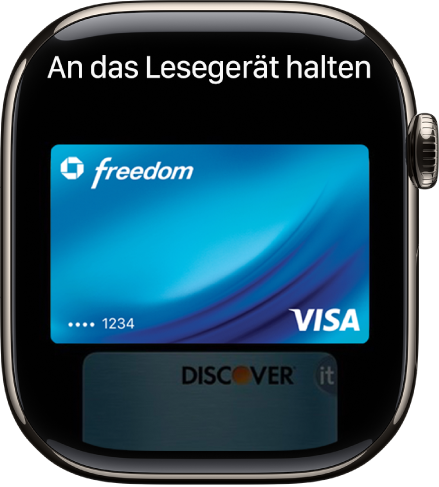 Ein Bildschirm zeigt eine Kreditkarte in Apple Pay, die für die Präsentation an einem kontaktlosen Kartenleser verwendet werden kann.