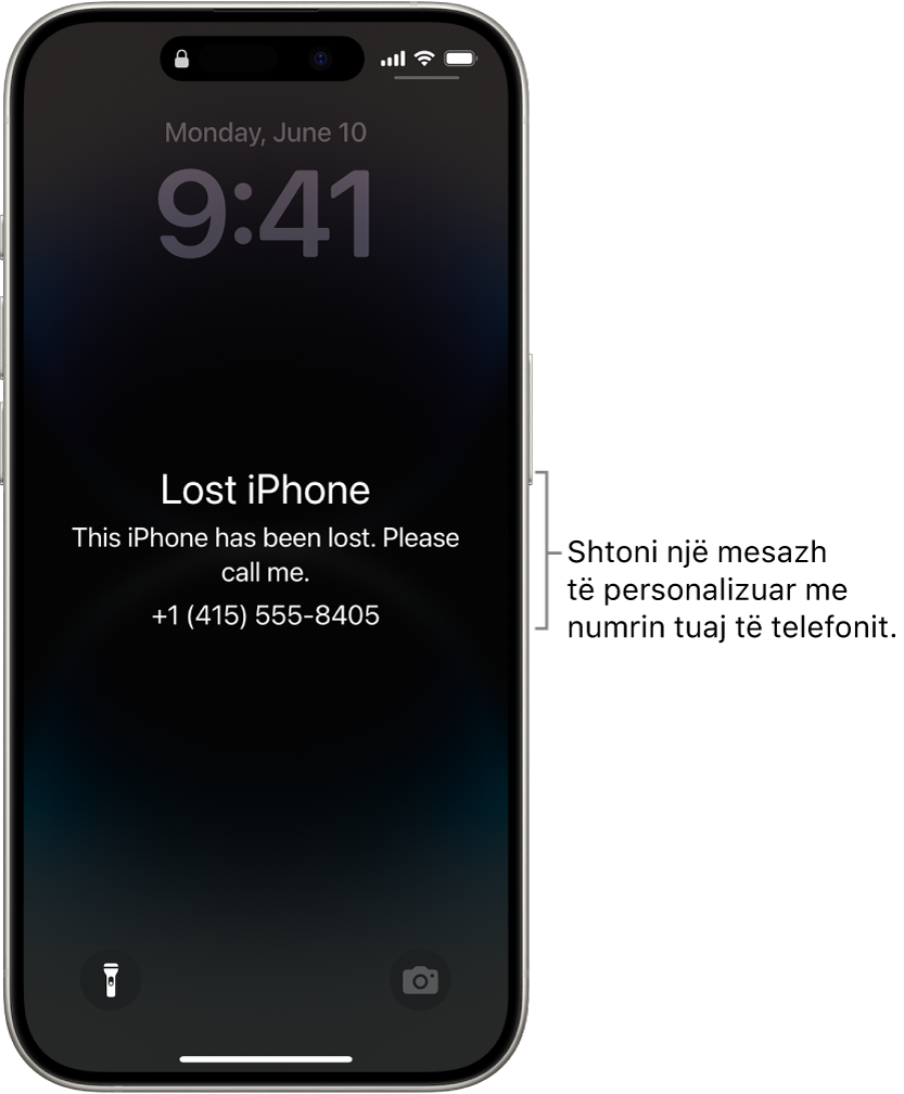 Një iPhone Lock Screen me një mesazh për iPhone të humbur. Mund të shtoni një mesazh të personalizuar me numrin tuaj të telefonit.