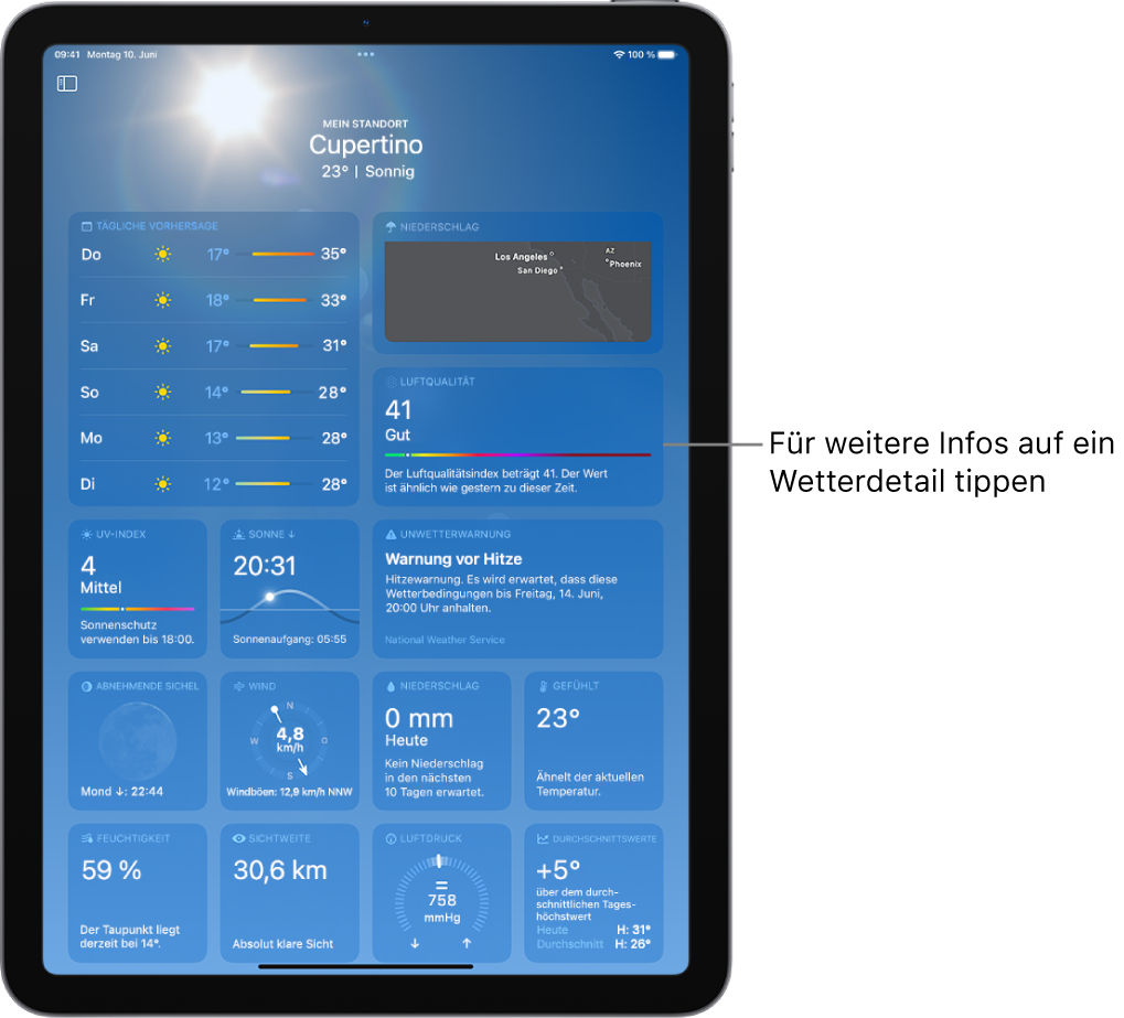 Der Bildschirm „Wetter“ mit dem Standort oben sowie der aktuellen Temperatur und Wetterlage darunter. Der Rest des Bildschirms enthält Wetterdetails wie die 10-Tage-Vorhersage, eine Niederschlagskarte, die Position des Mondes, die Windrichtung und -geschwindigkeit, den UV-Index, den Zeitpunkt des Sonnenuntergangs, die gefühlte Temperatur und eine Niederschlagsvorhersage.