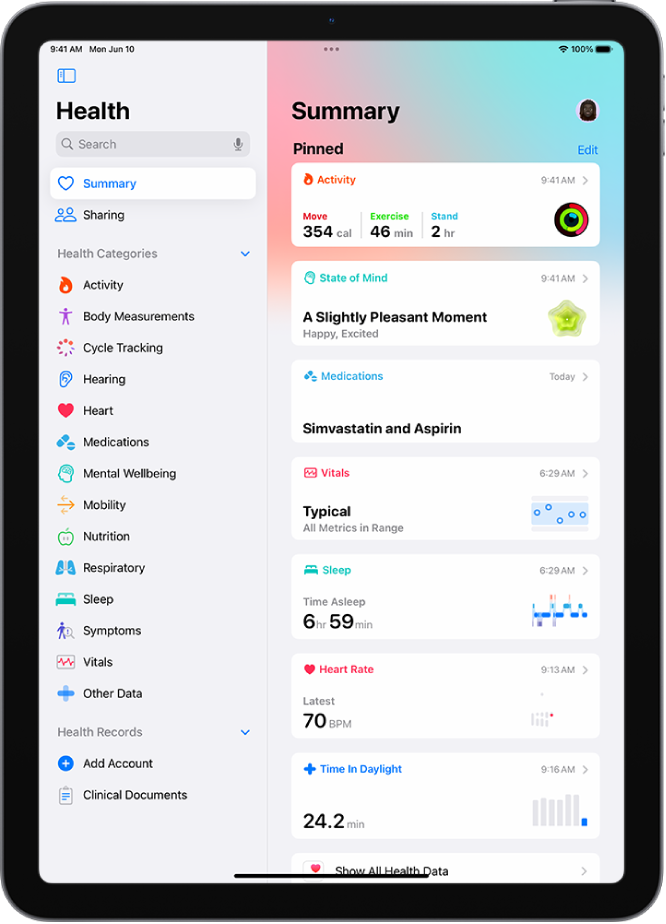 Tela Resumo no app Saúde. Informações sobre atividades, estado emocional, sinais vitais, sono, batimentos e tempo de exposição à luz do sol aparecem abaixo de Fixados.