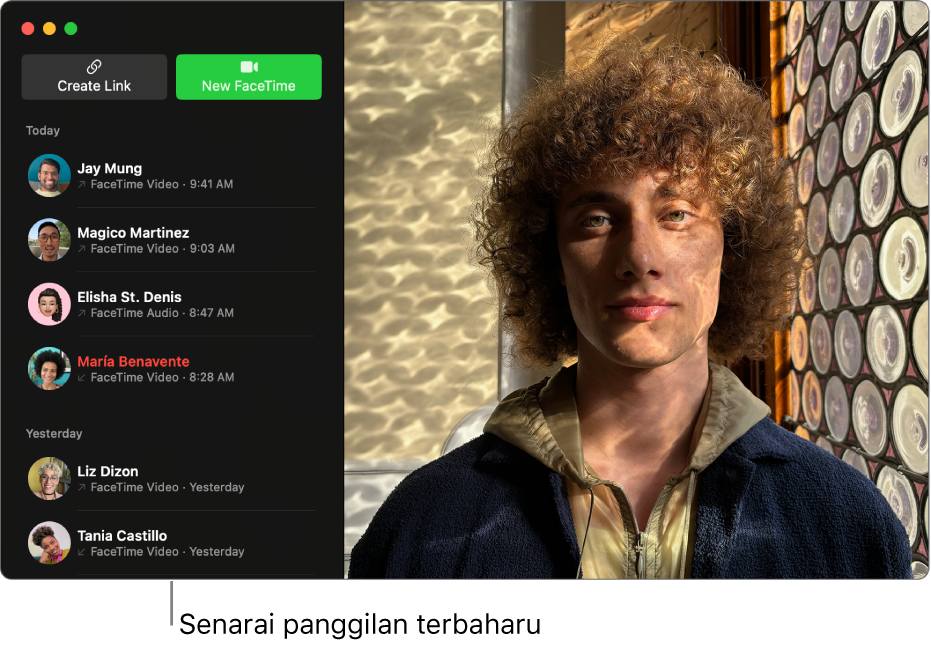 Tetingkap FaceTime menunjukkan senarai pemanggil terkini di sebelah kiri.