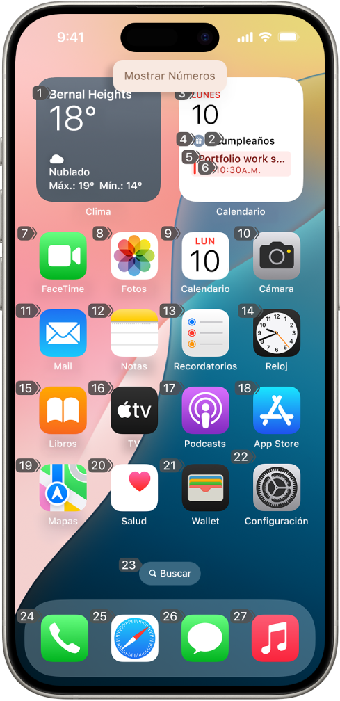 Un iPhone mostrando un número junto a cada elemento en la pantalla de inicio. En la parte superior de la pantalla, se muestra el comando de Control por voz “Mostrar números”.