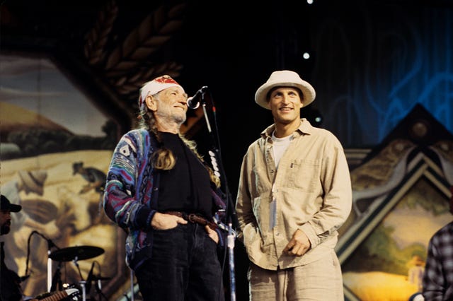 Photo of Willie NELSON and Woody HARRELSON