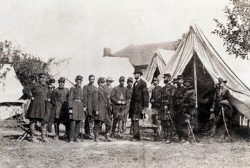 lincoln visits civil war headquarters