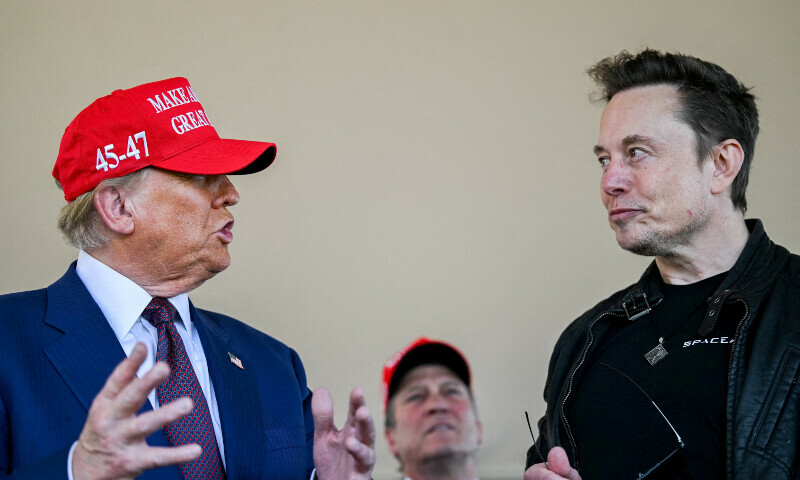 Elon Musk speaks with US President-elect Donald Trump at a viewing of the launch of the sixth test flight of the SpaceX Starship rocket in Brownsville, Texas, US on November 19, 2024  — Reuters