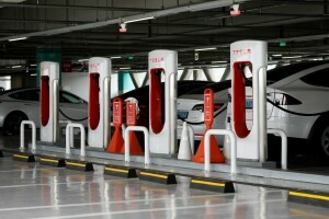 ‘Fuel outlets should have EV charging units’