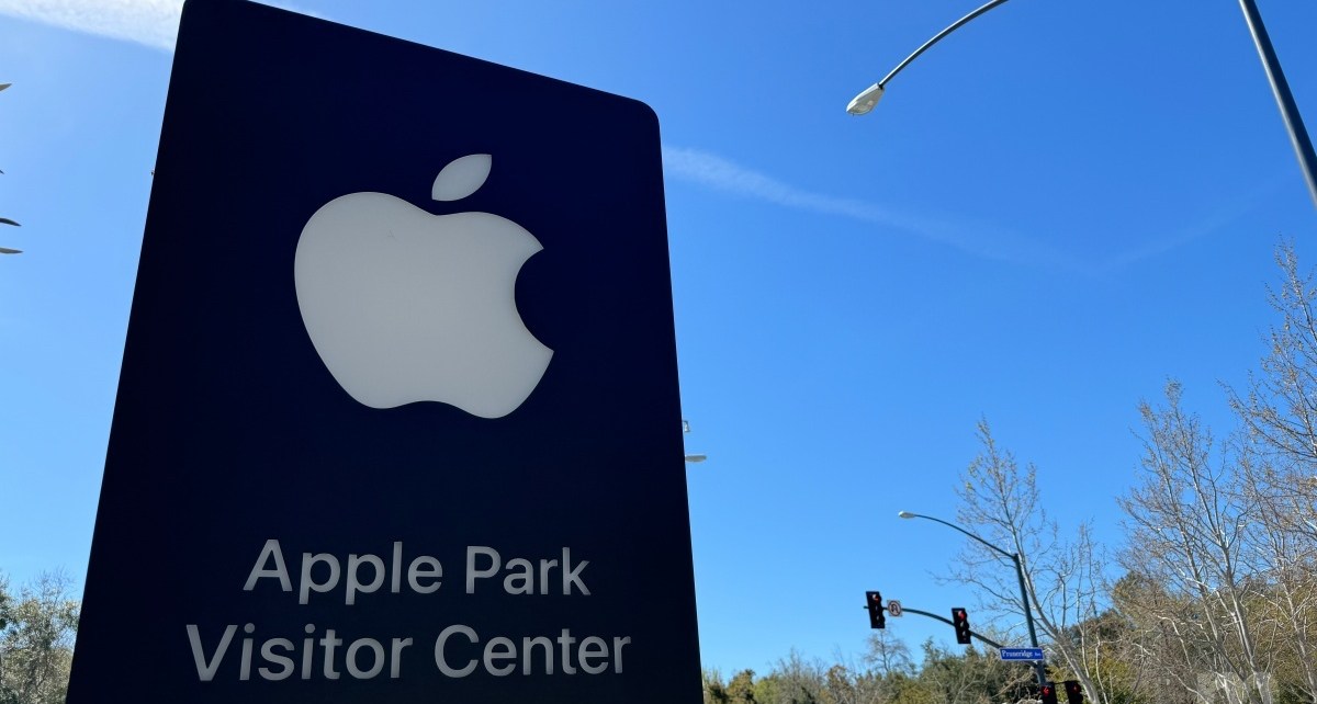 apple visitor center