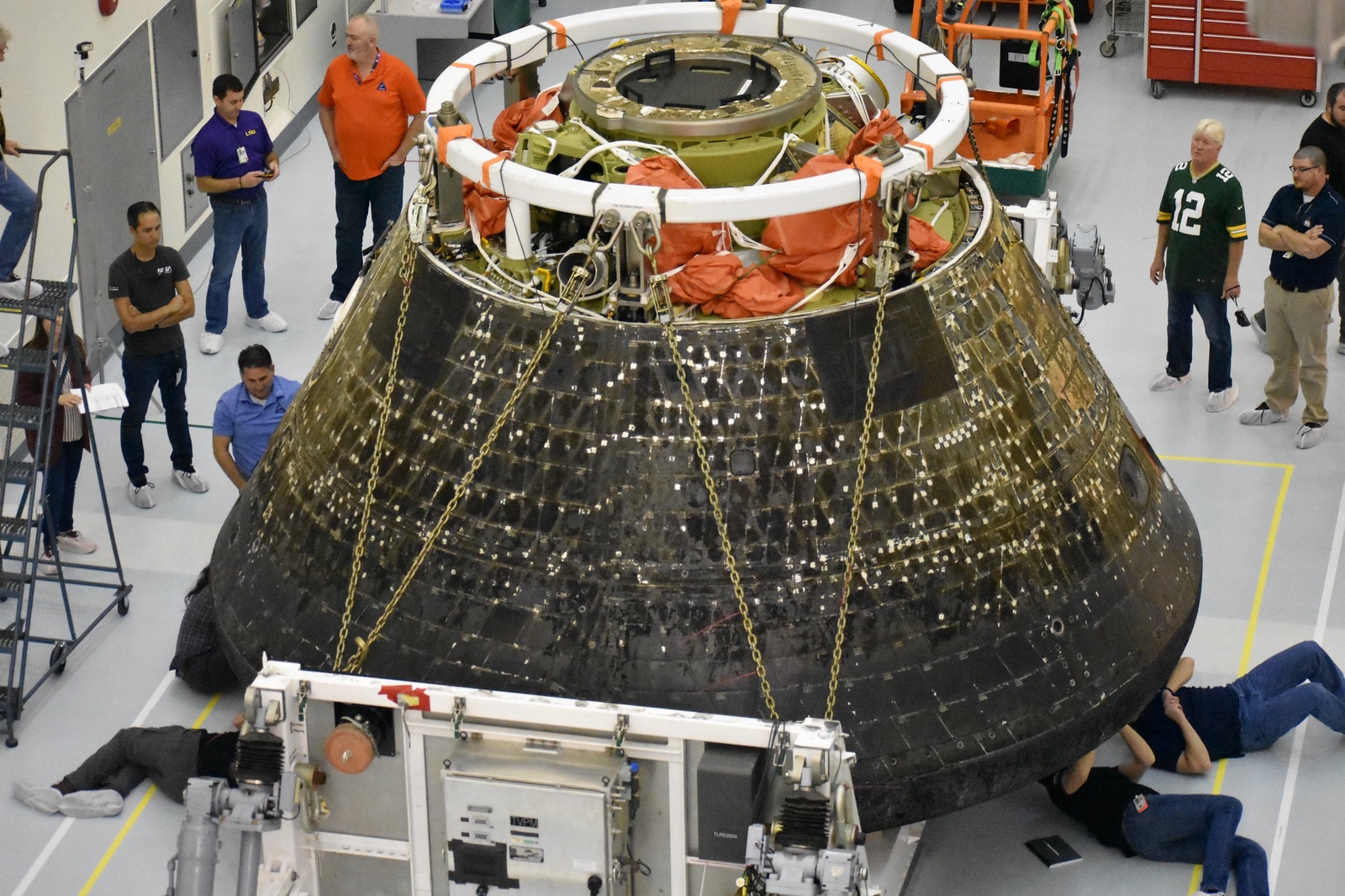 Orion capsule inspections after Artemis 1