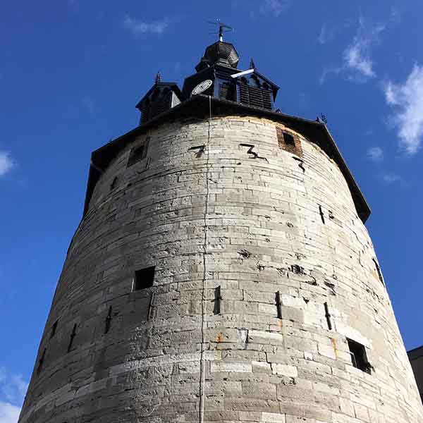 Belfort klokkentoren in Namen - Travelvibe