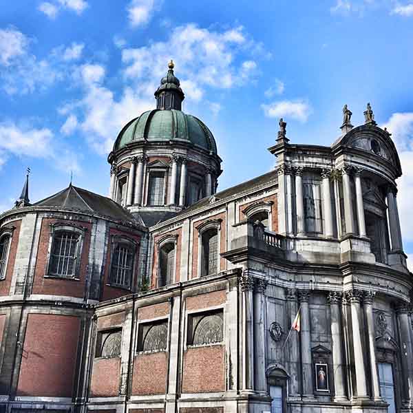 Cathedral de St-Aubain, de kathedraal van Namen - Travelvibe