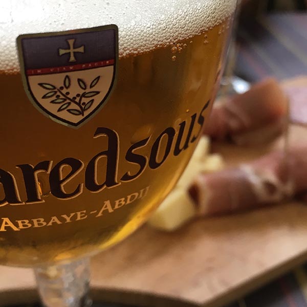 Maredsous bier in de abdij - Travelvibe