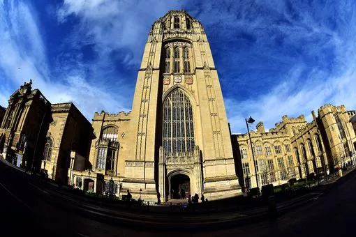 Weather Pictures. Wills Memorial Building. Photo by Dan Regan 28/02/2017 Reporter - Copyright - Local World