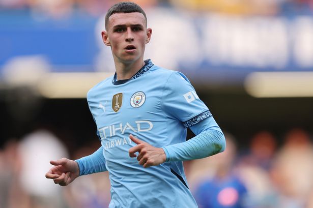 Phil Foden of Manchester City during the Premier League match between Chelsea FC and Manchester City FC at Stamford Bridge on August 18, 2024 in London, England