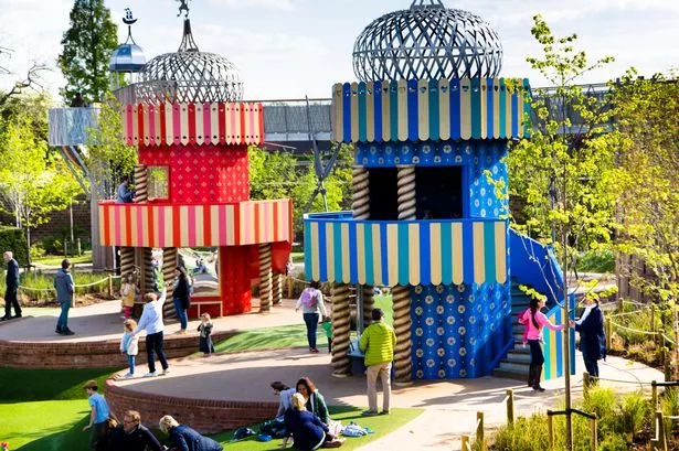 Hampton Court Palace’s famous five ‘lost’ Tiltyard Towers are recreated in the garden, each reflecting a different aspect of the Tudor era. The bright King’s and Queen’s towers offer the best vantage point over the arena, where budding young knights can recreate the battles of the age