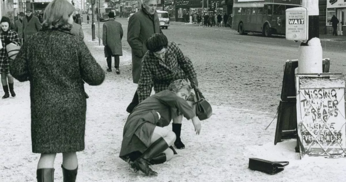 Snow hazard on Market Street, late 1960s