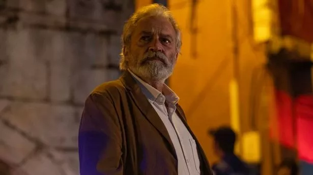 Haluk Bilginer as Cetin Ikmen