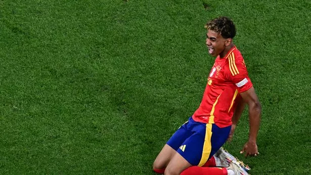 Lamine Yamal celebrating during Spain vs France