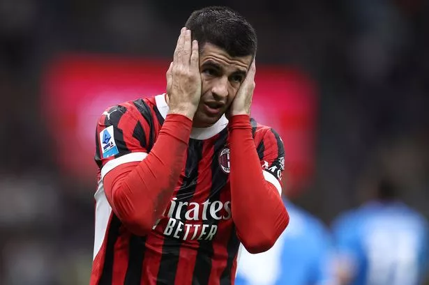 STADIO GIUSEPPE MEAZZA, MILANO, ITALY - 2024/10/29: Alvaro Morata of Ac Milan looks dejected during the Serie A football match between Ac Milan and Ssc Napoli. Ssc Napoli wins 2-0 over Ac Milan. (Photo by Marco Canoniero/LightRocket via Getty Images)