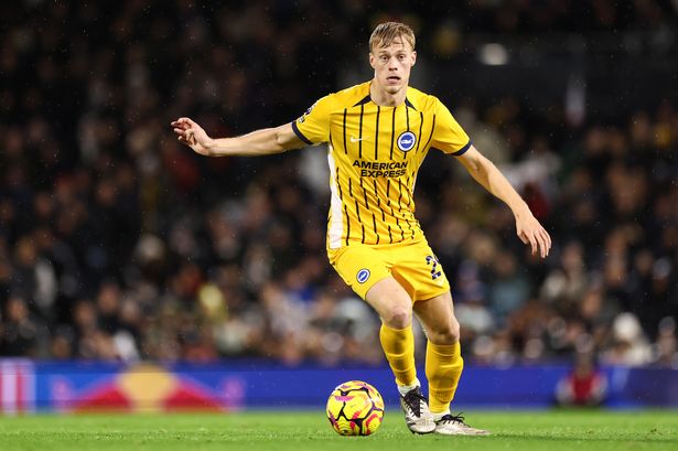 Jan Paul van Hecke playing football