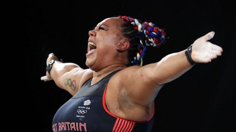 Emily Cambell screams with delight after a successful lift at Paris 2024