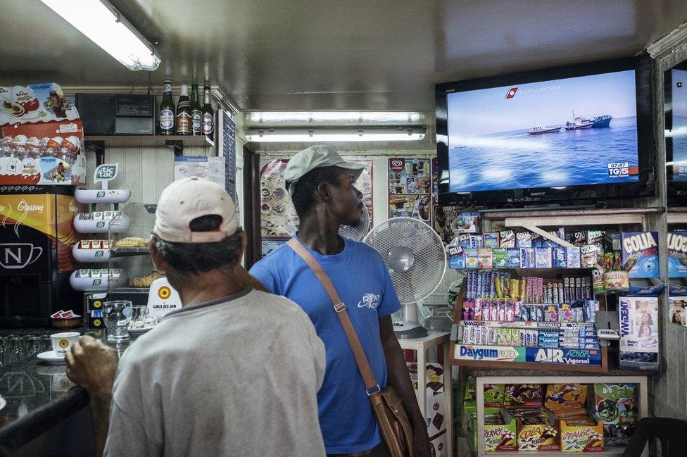 Daniel from Ghana in a bar