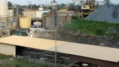 AngloGold Ashanti's main sulphide treatment plant is seen in Obuasi June 24, 2008