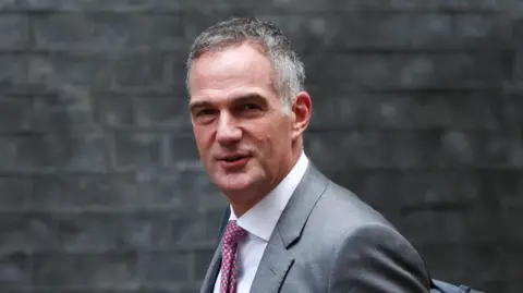 Peter Kyle walking in Downing Street