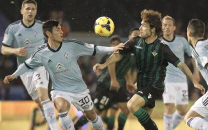 David Costa, defensa del Celta, ante Verd&uacute;. 