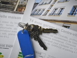 Les débats sur les prêts immobiliers prennent un tour politique