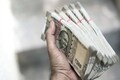 Rupee hits record low for 8th straight session at 85.73 per USD