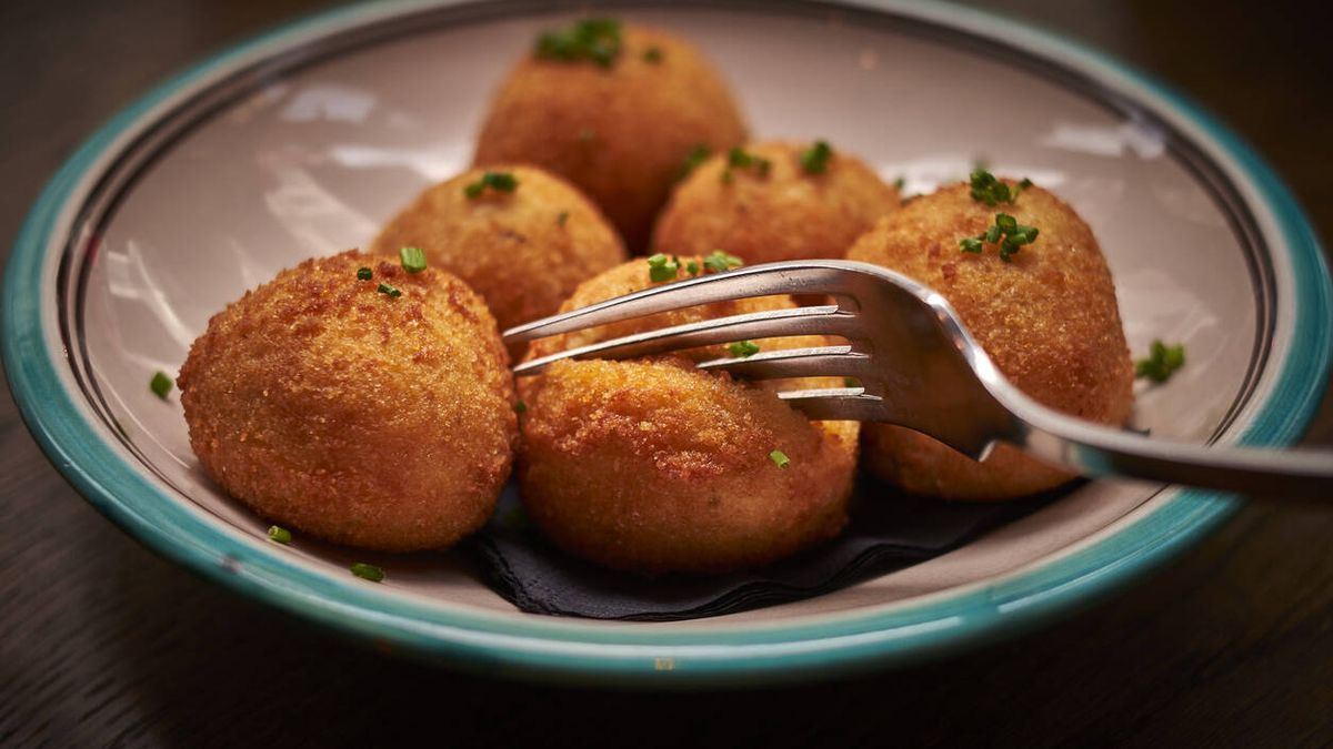 Cómo hacer la croqueta perfecta: el paso a paso de los grandes chefs