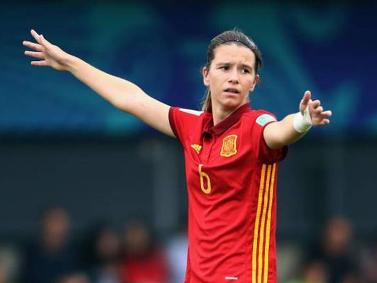 Foto: Damaris Egurrola, ex jugadora del Athletic, en un partido con la Selección. (EFE)