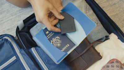 tile slim passport